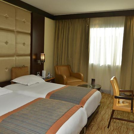 卡萨布兰卡法拉赫酒店 外观 照片 A room at the hotel